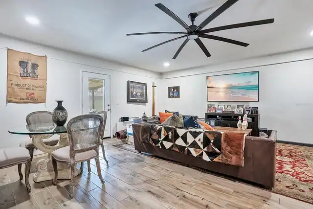 Listing Photo 15