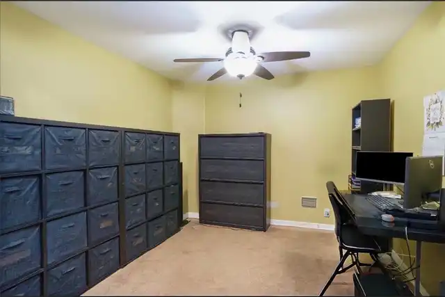 Listing Photo 12
