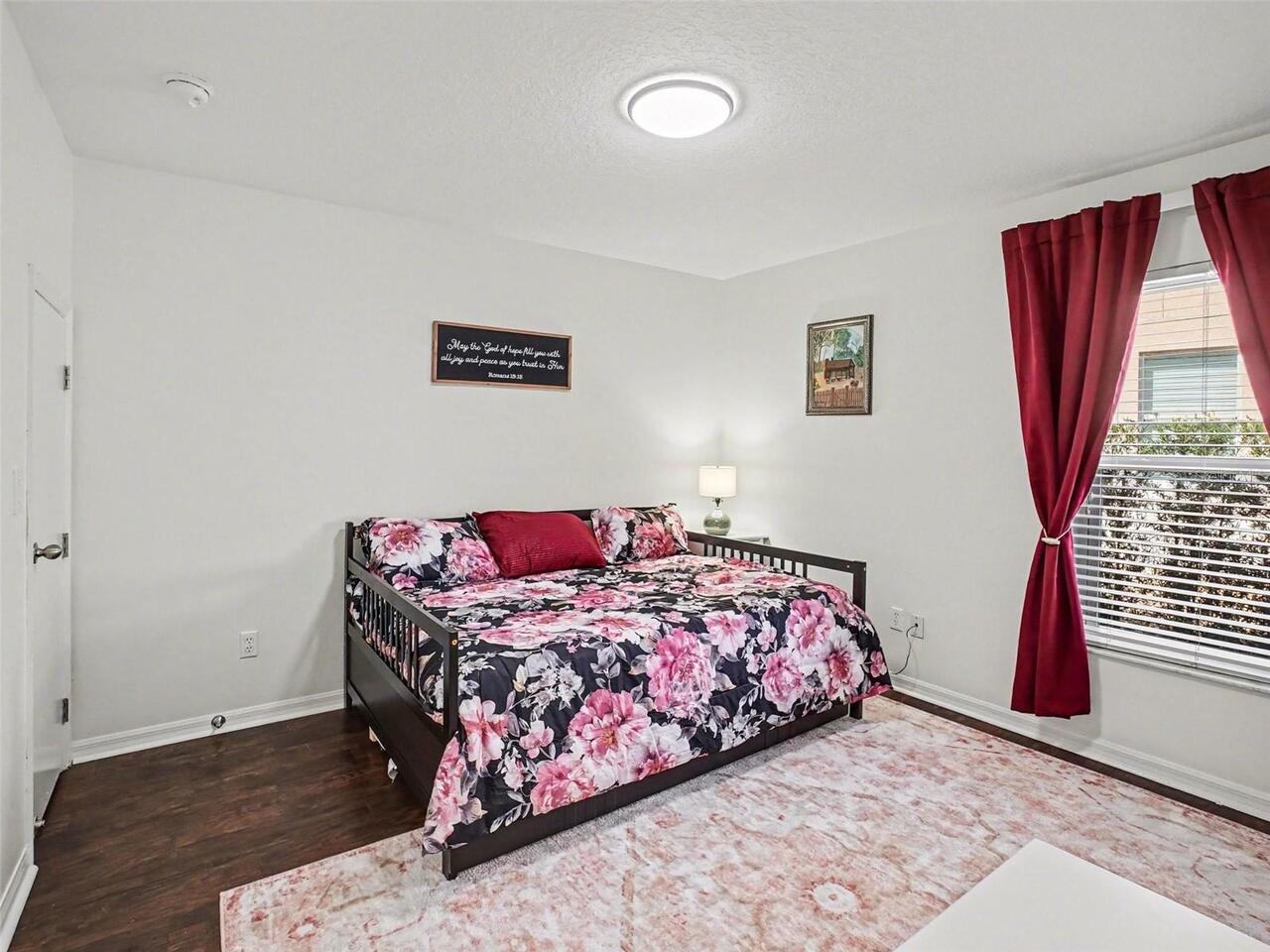 Listing Photo 25
