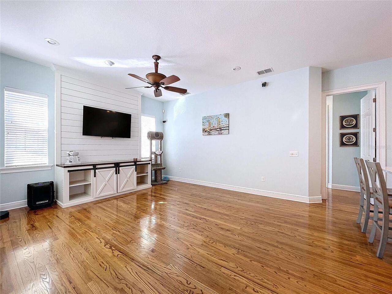 Listing Photo 29