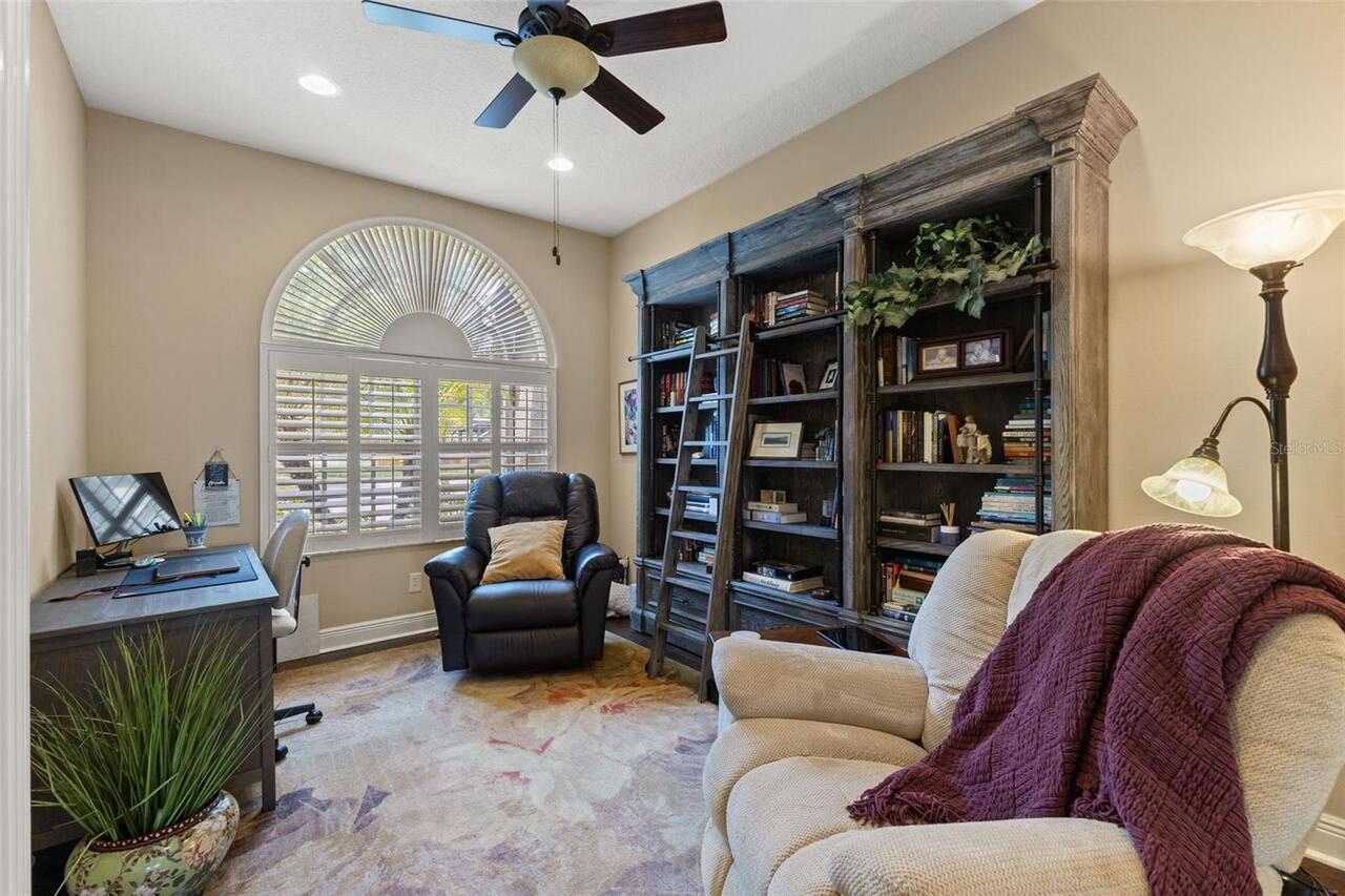 Listing Photo 10