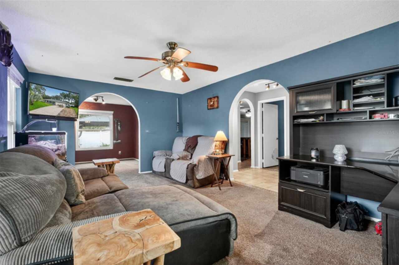 Listing Photo 10