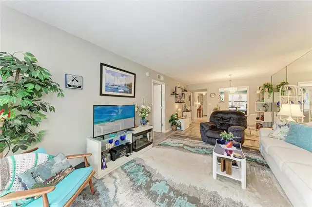 Listing Photo 13