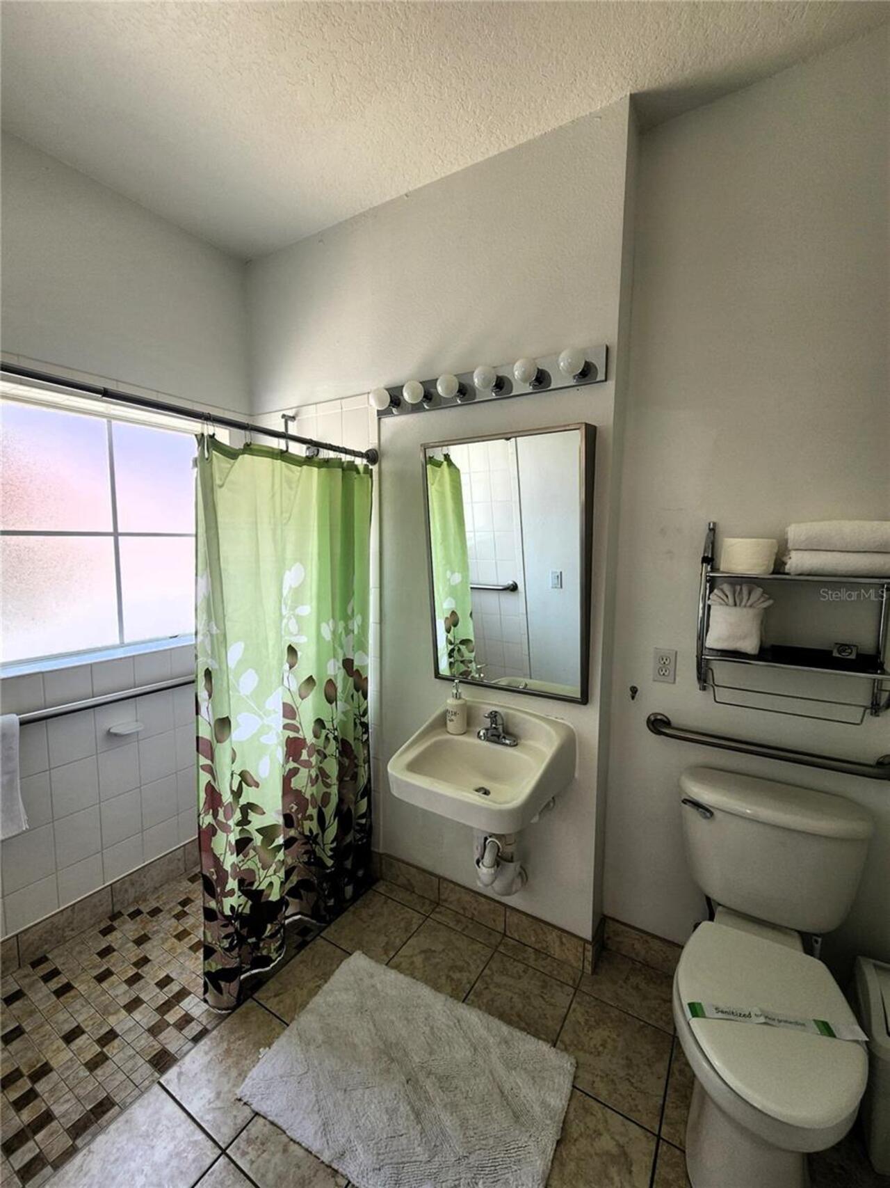 Listing Photo 19