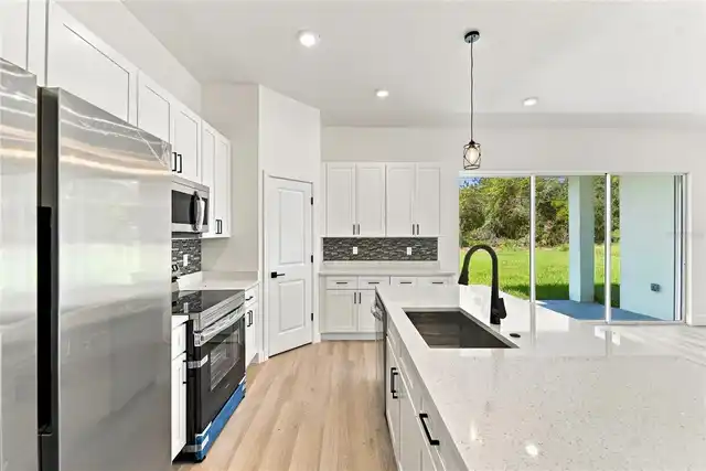 Listing Photo 19