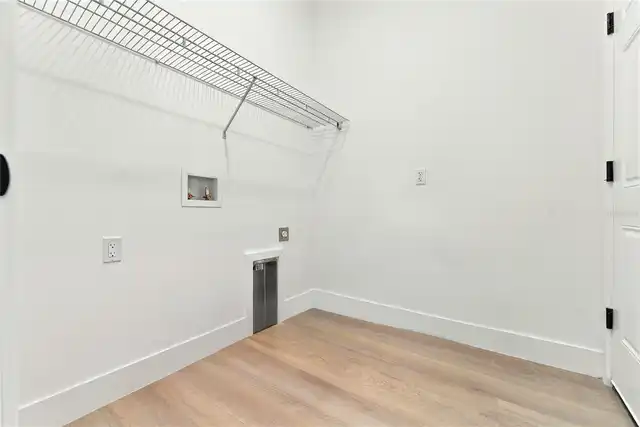Listing Photo 33