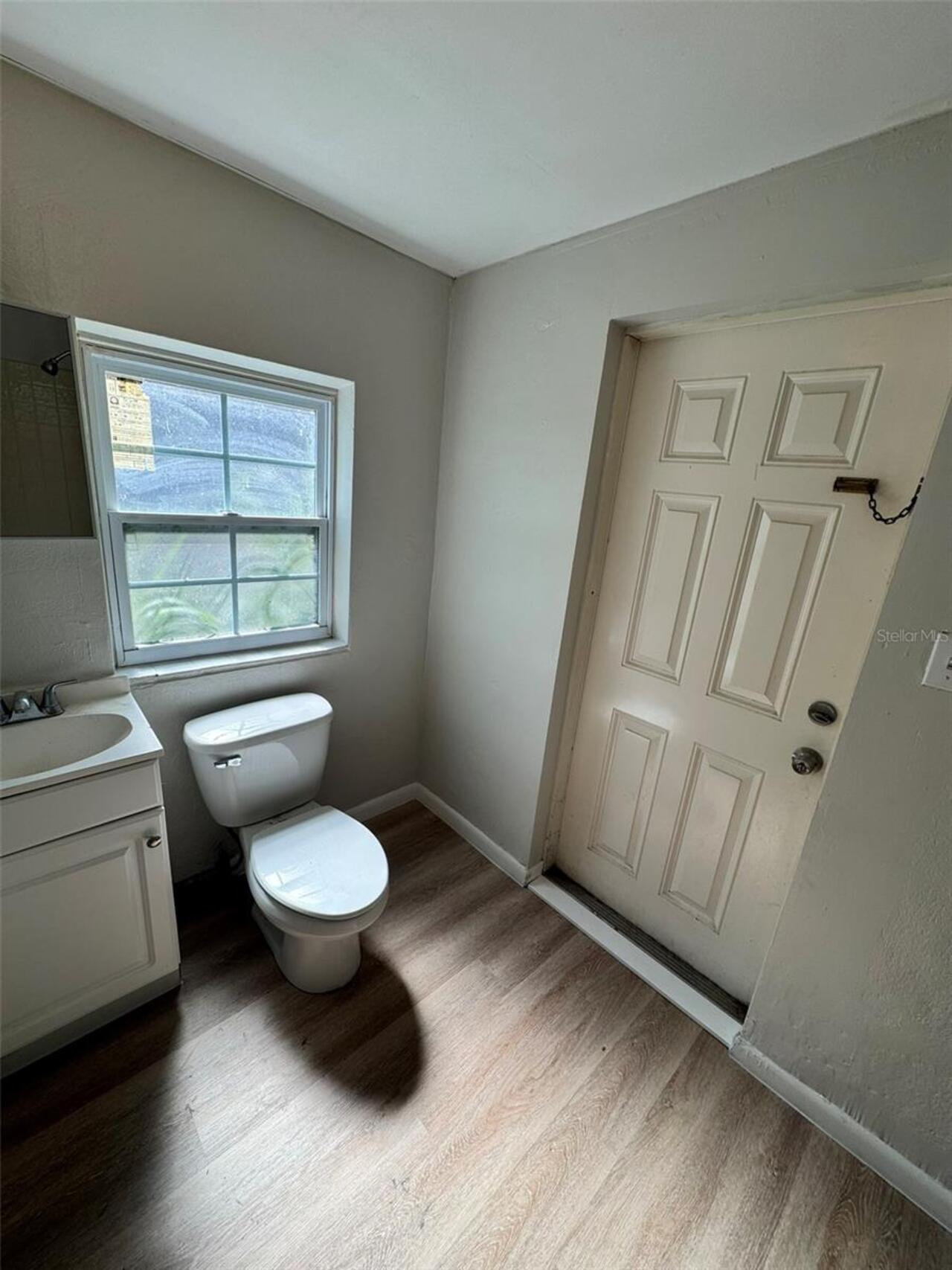 Listing Photo 14
