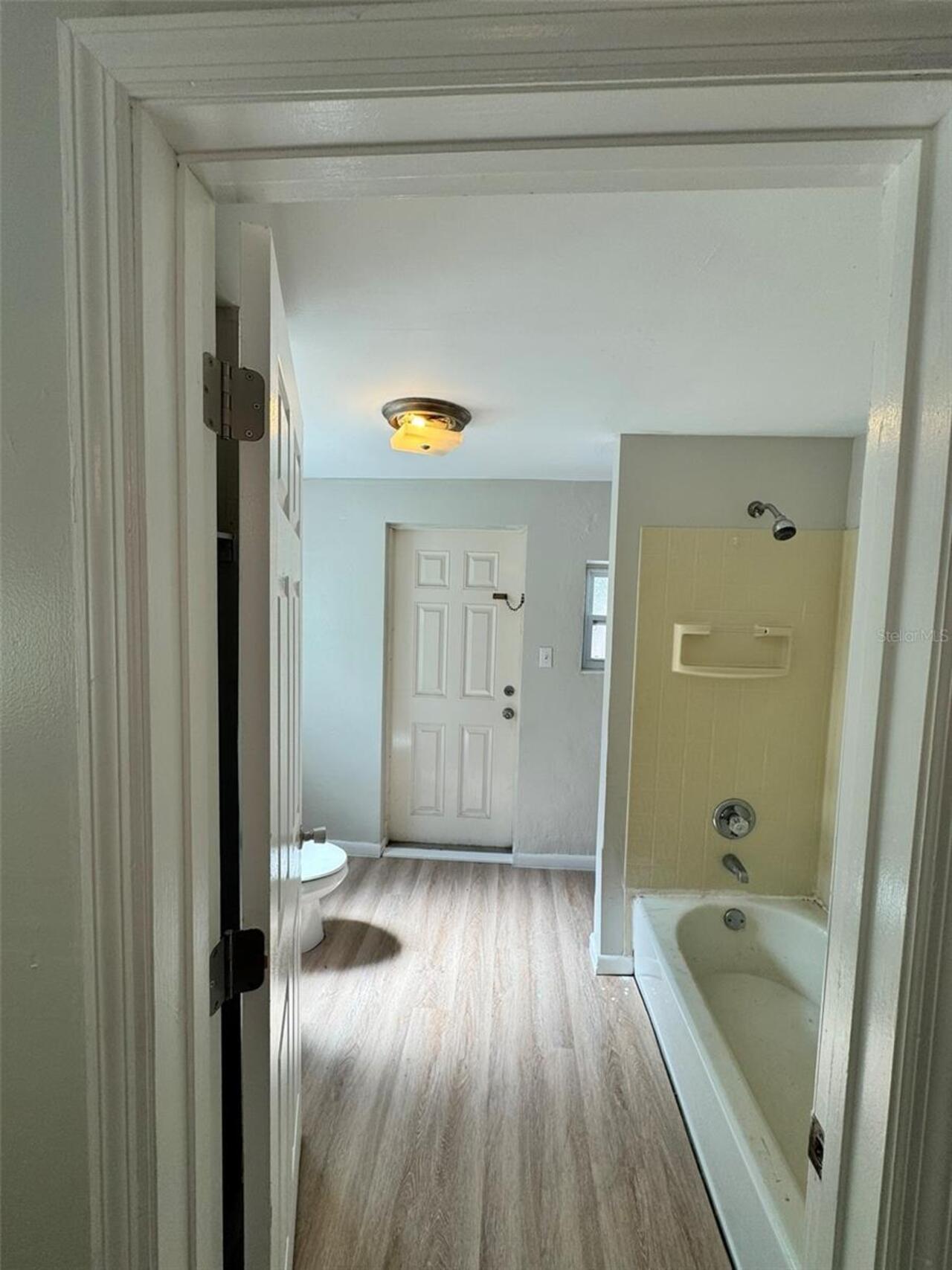 Listing Photo 16