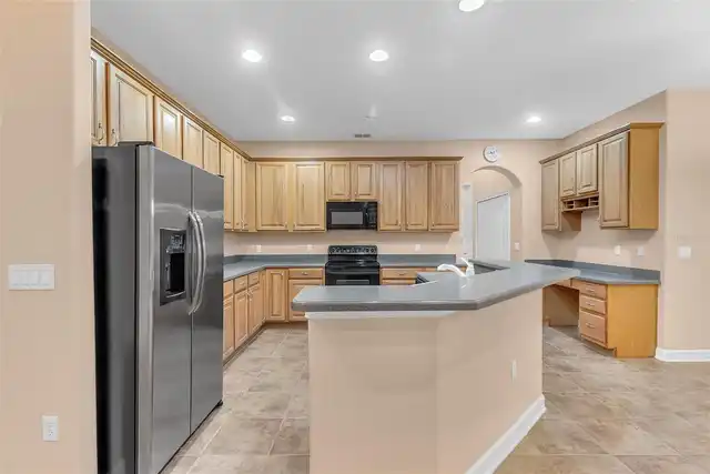 Listing Photo 11