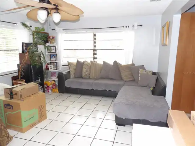 Listing Photo 12