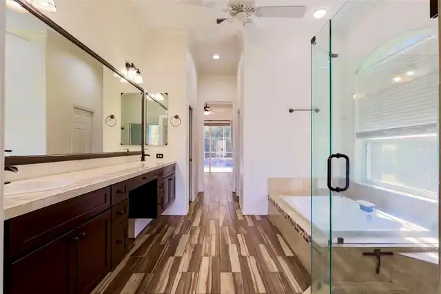Listing Photo 22