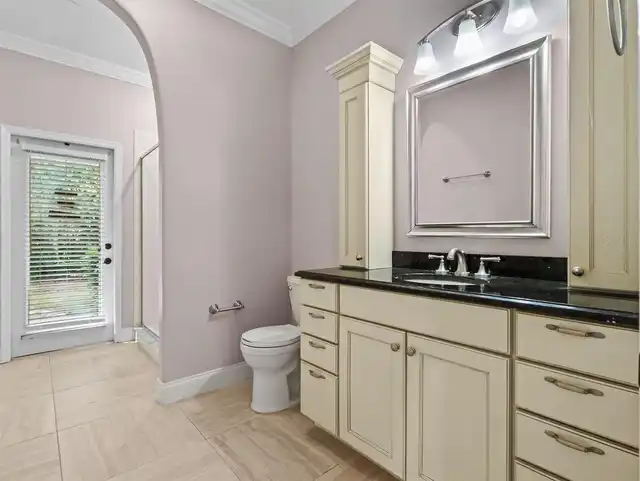 Listing Photo 32