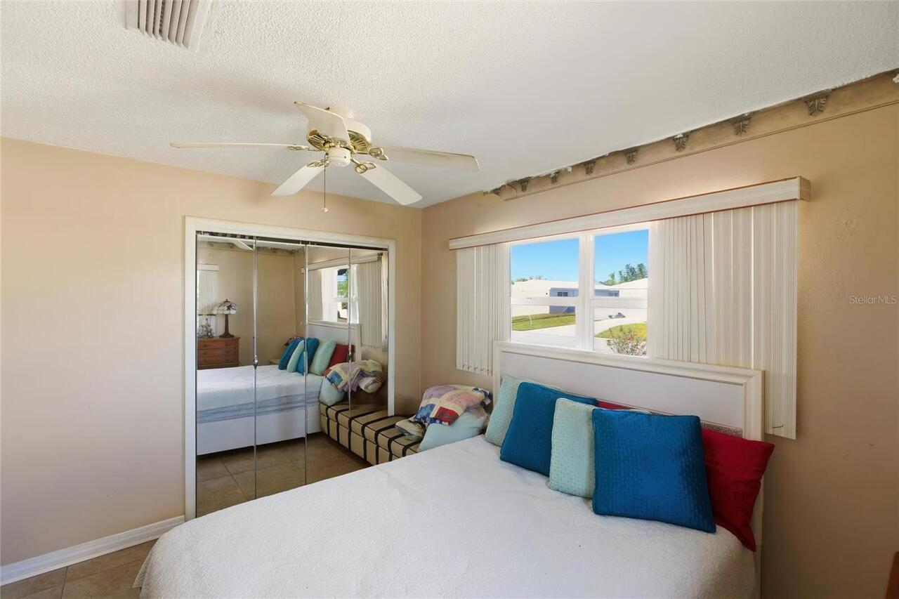 Listing Photo 9