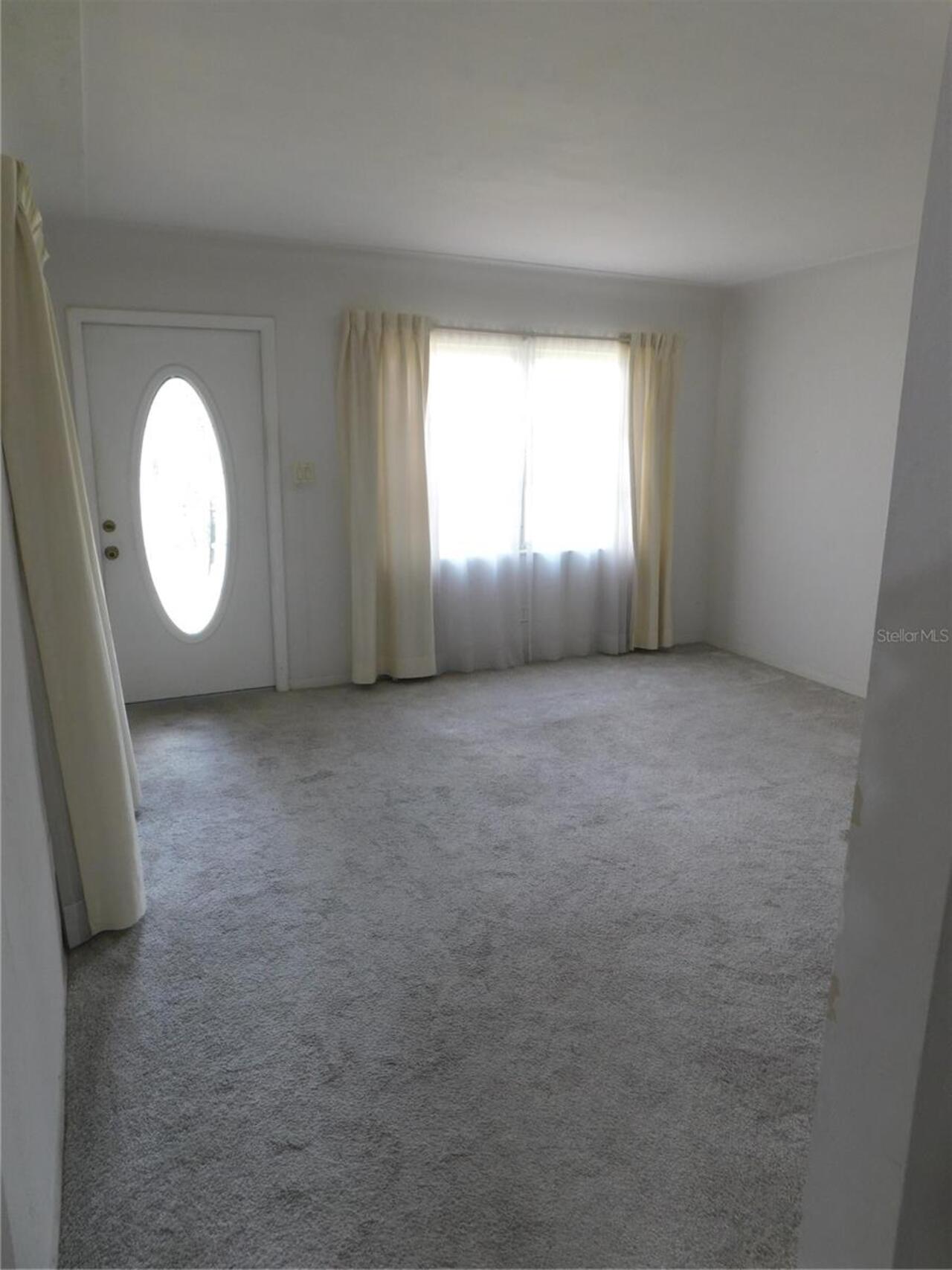 Listing Photo 8