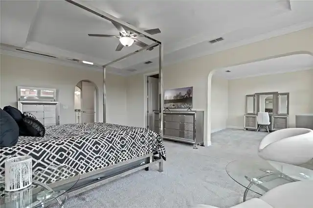 Listing Photo 17