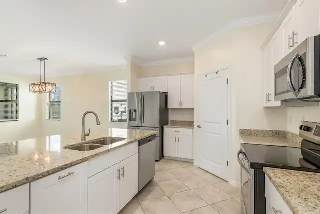 Listing Photo 7