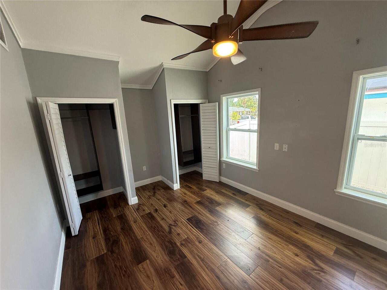 Listing Photo 9
