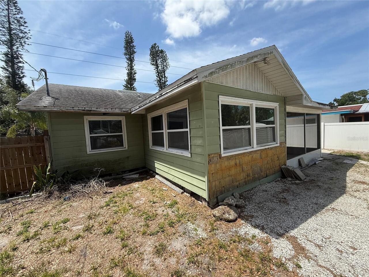 Listing Photo 15