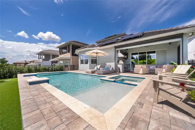 Listing Photo 7