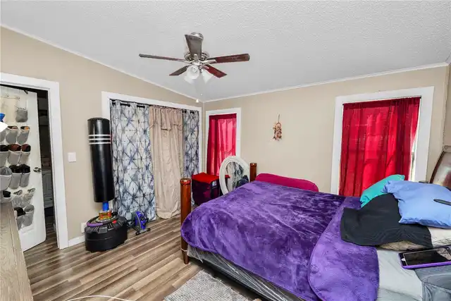 Listing Photo 20