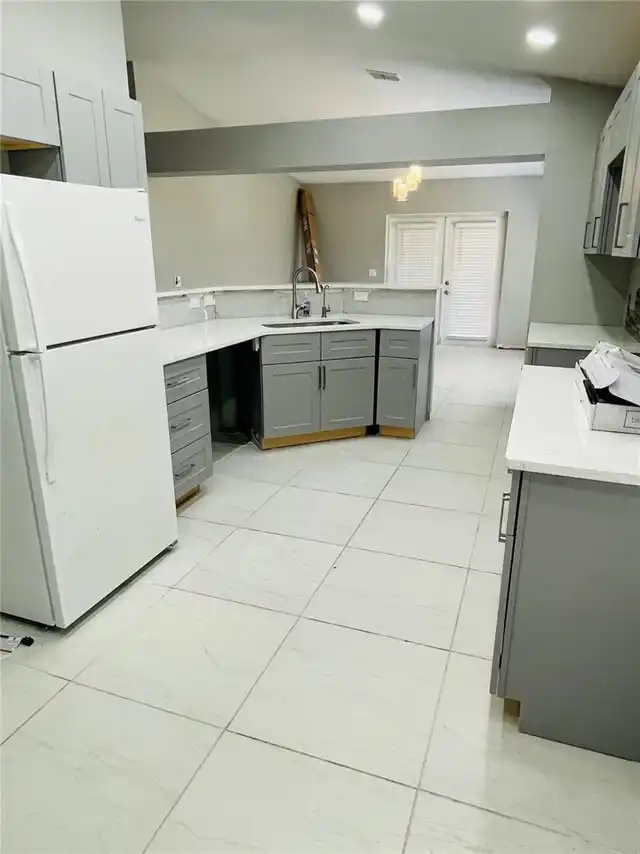 Listing Photo 16