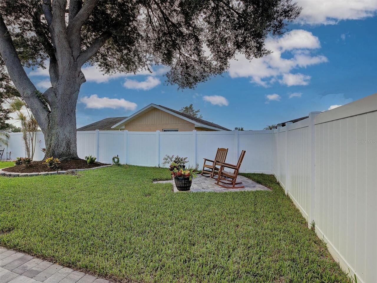 Listing Photo 6