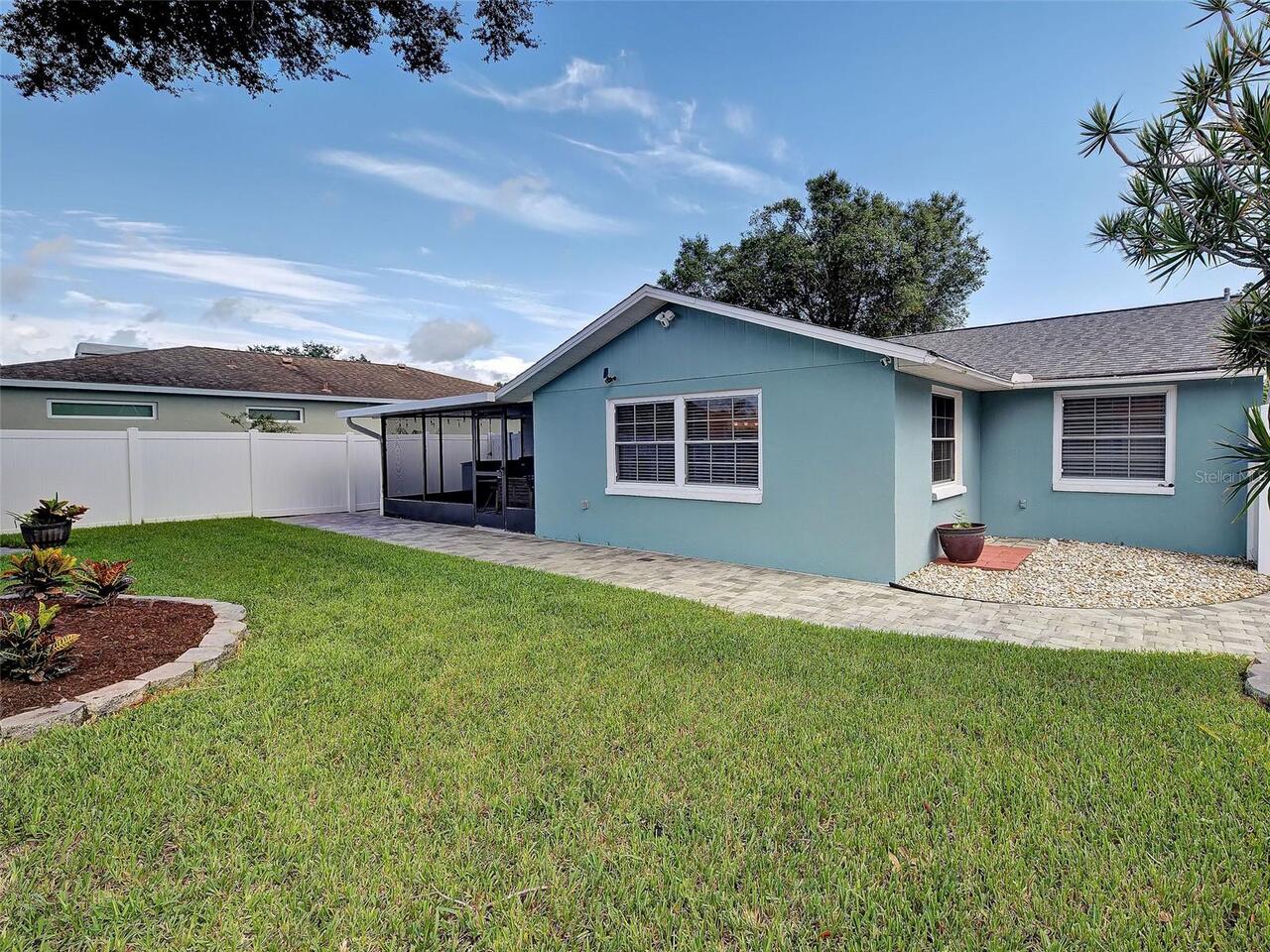 Listing Photo 10
