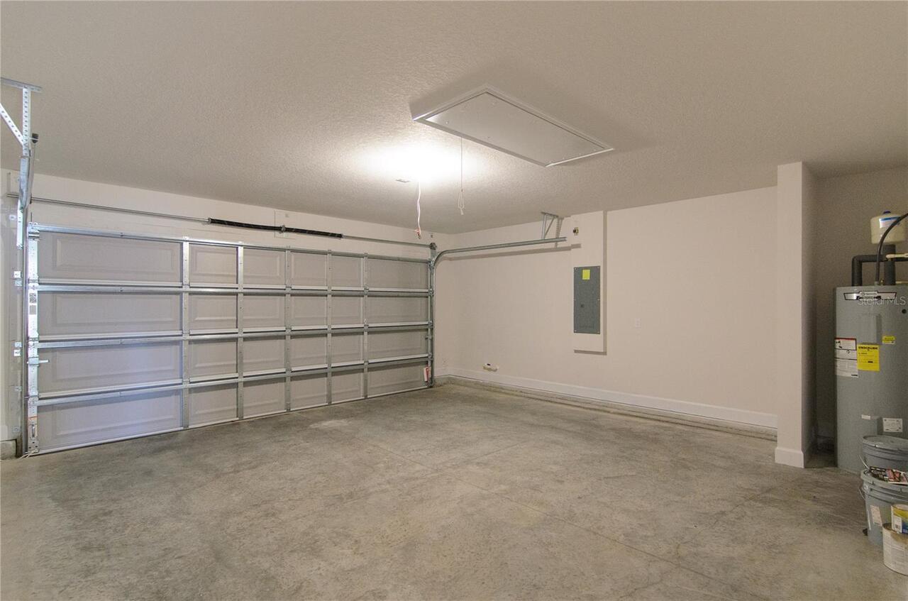 Listing Photo 9