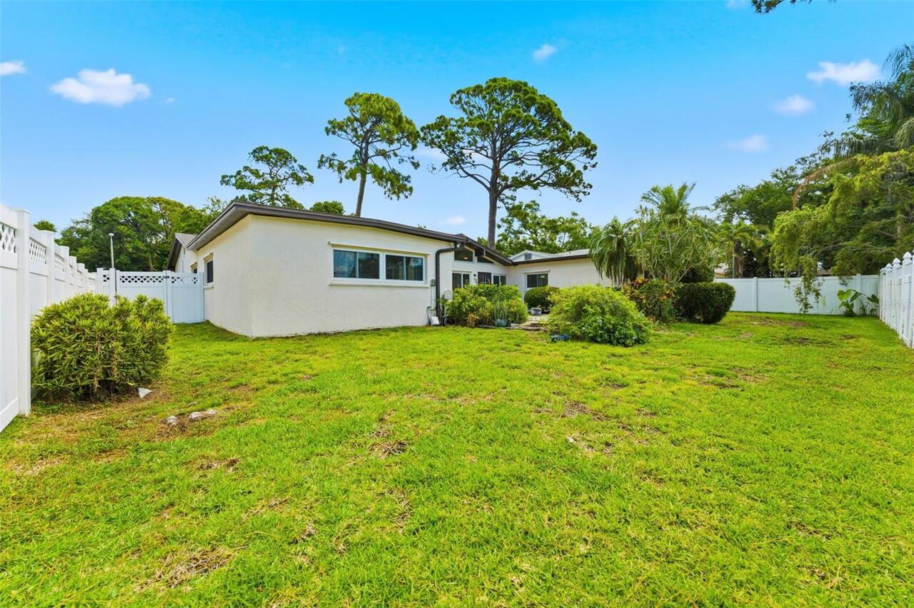 Listing Photo 34