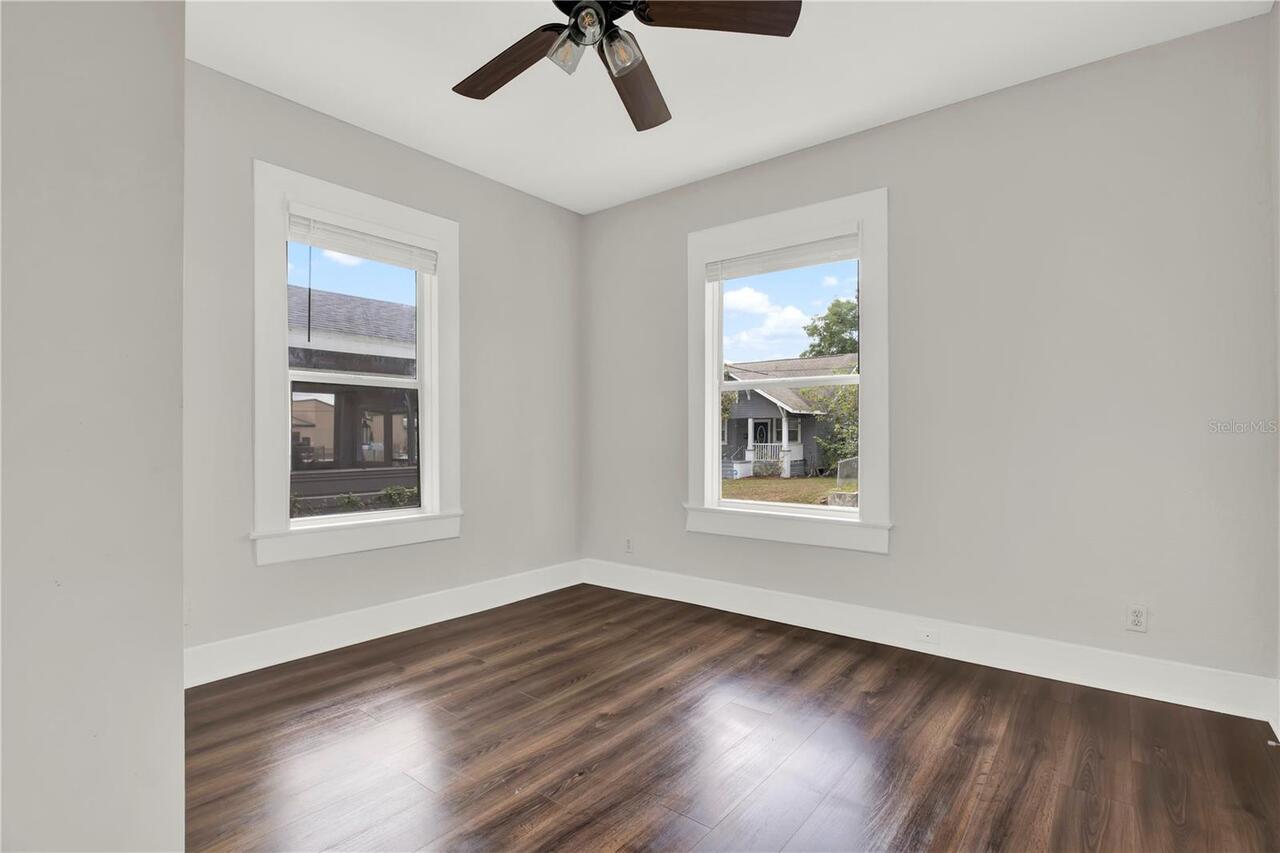 Listing Photo 15
