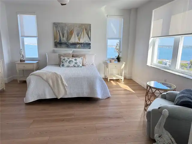 Listing Photo 11