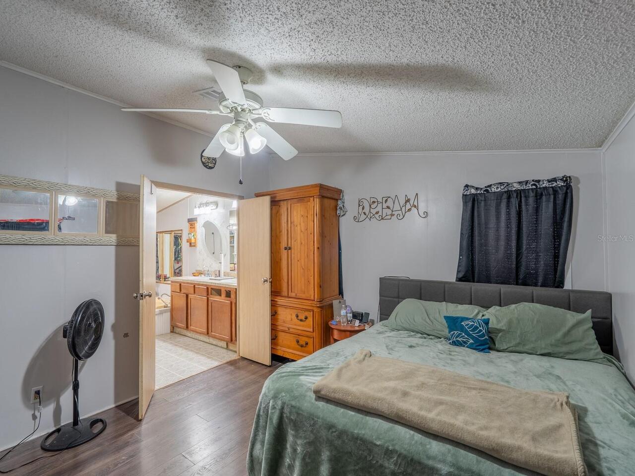 Listing Photo 16