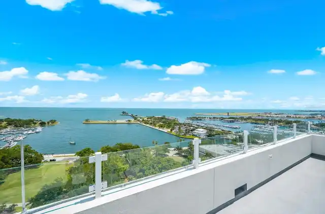 St Petersburg Real Estate