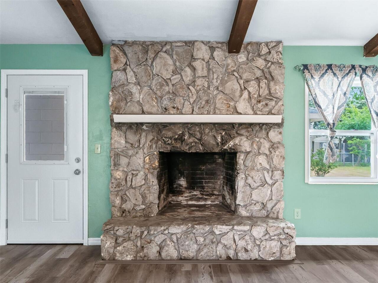 Listing Photo 16