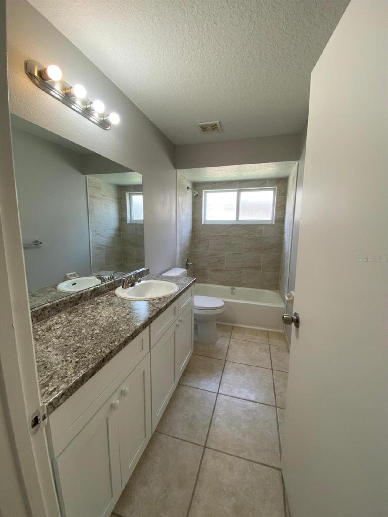 Listing Photo 12