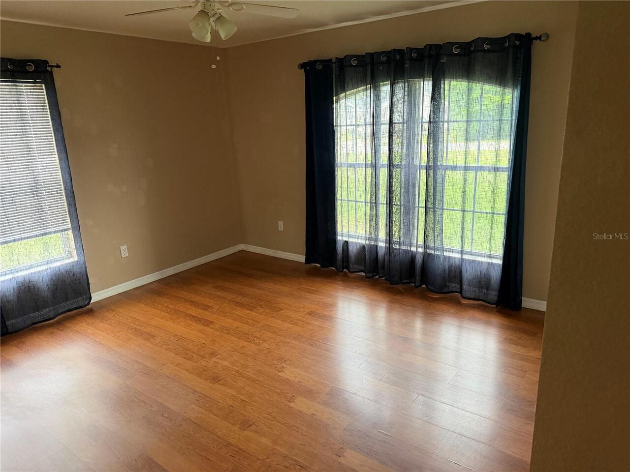 Listing Photo 9