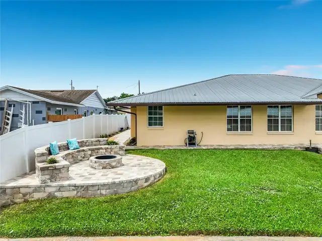 Listing Photo 15