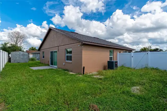 Listing Photo 9