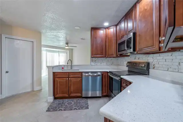 Listing Photo 15