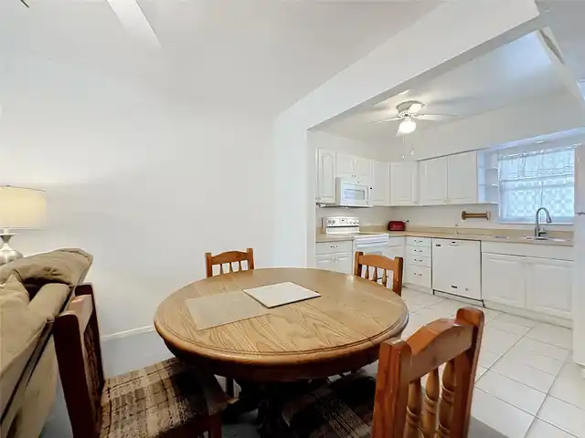 Listing Photo 17