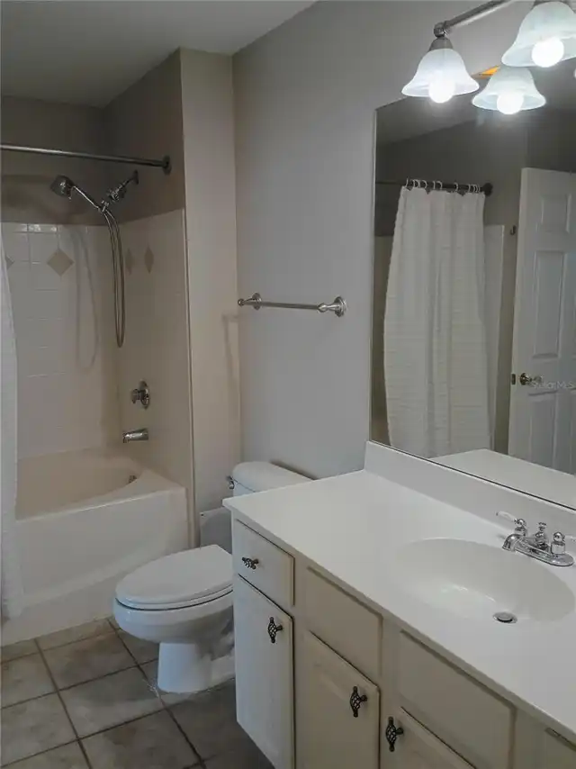 Listing Photo 10