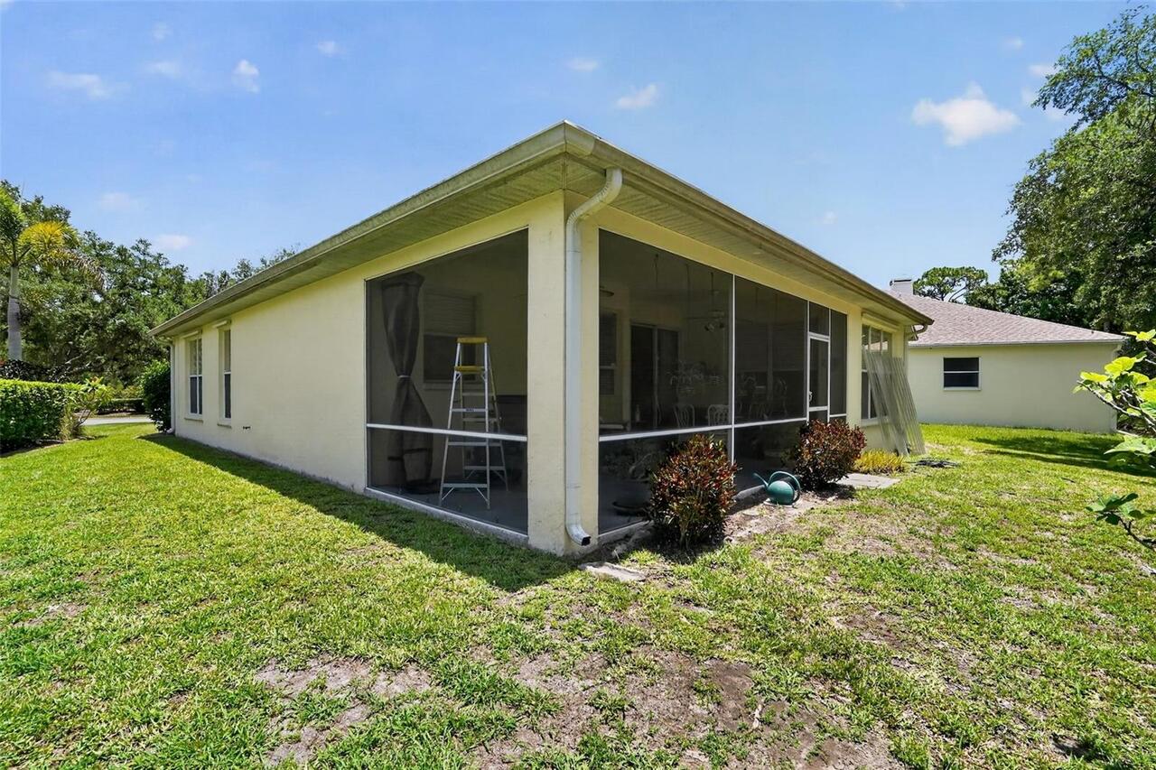 Listing Photo 14