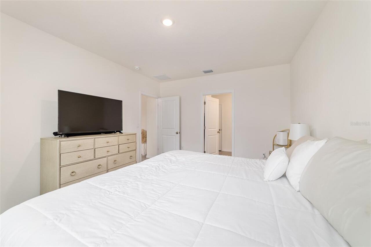 Listing Photo 33