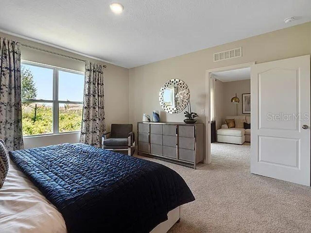 Listing Photo 12
