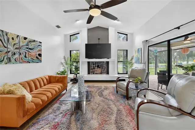 Listing Photo 22