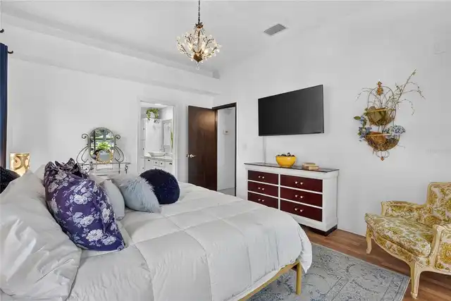 Listing Photo 28