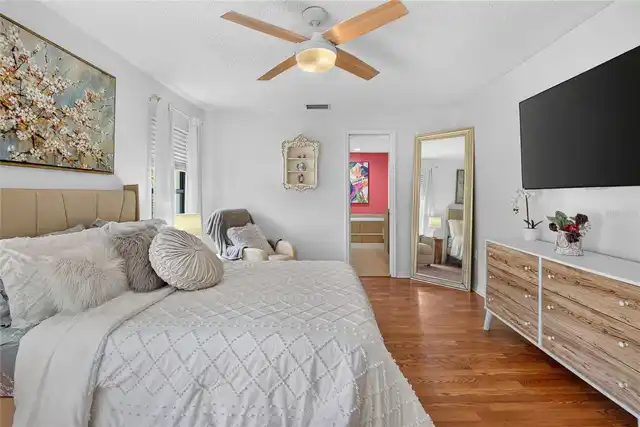 Listing Photo 37