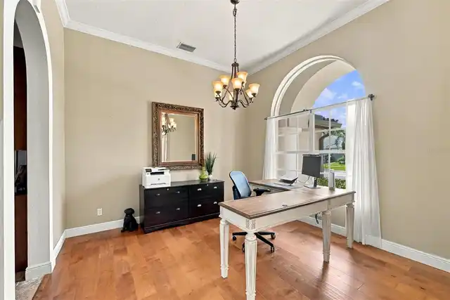 Listing Photo 7