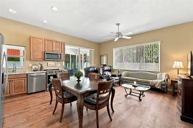 Listing Photo 28