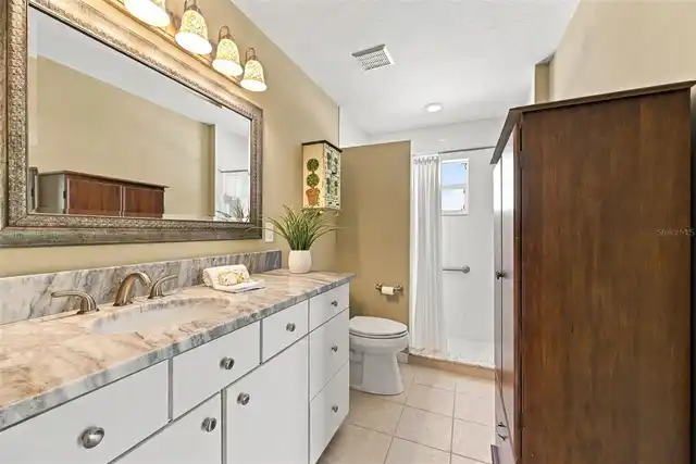 Listing Photo 33